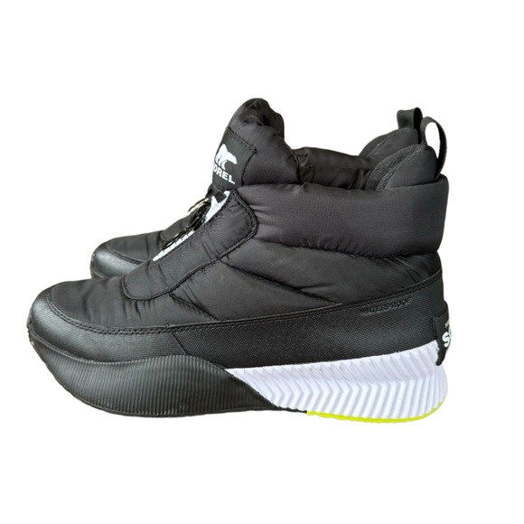 Sorel Out N About Ill Puffy Zip Women's Waterproof Black Boots Size 8.5 - Picture 3 of 7